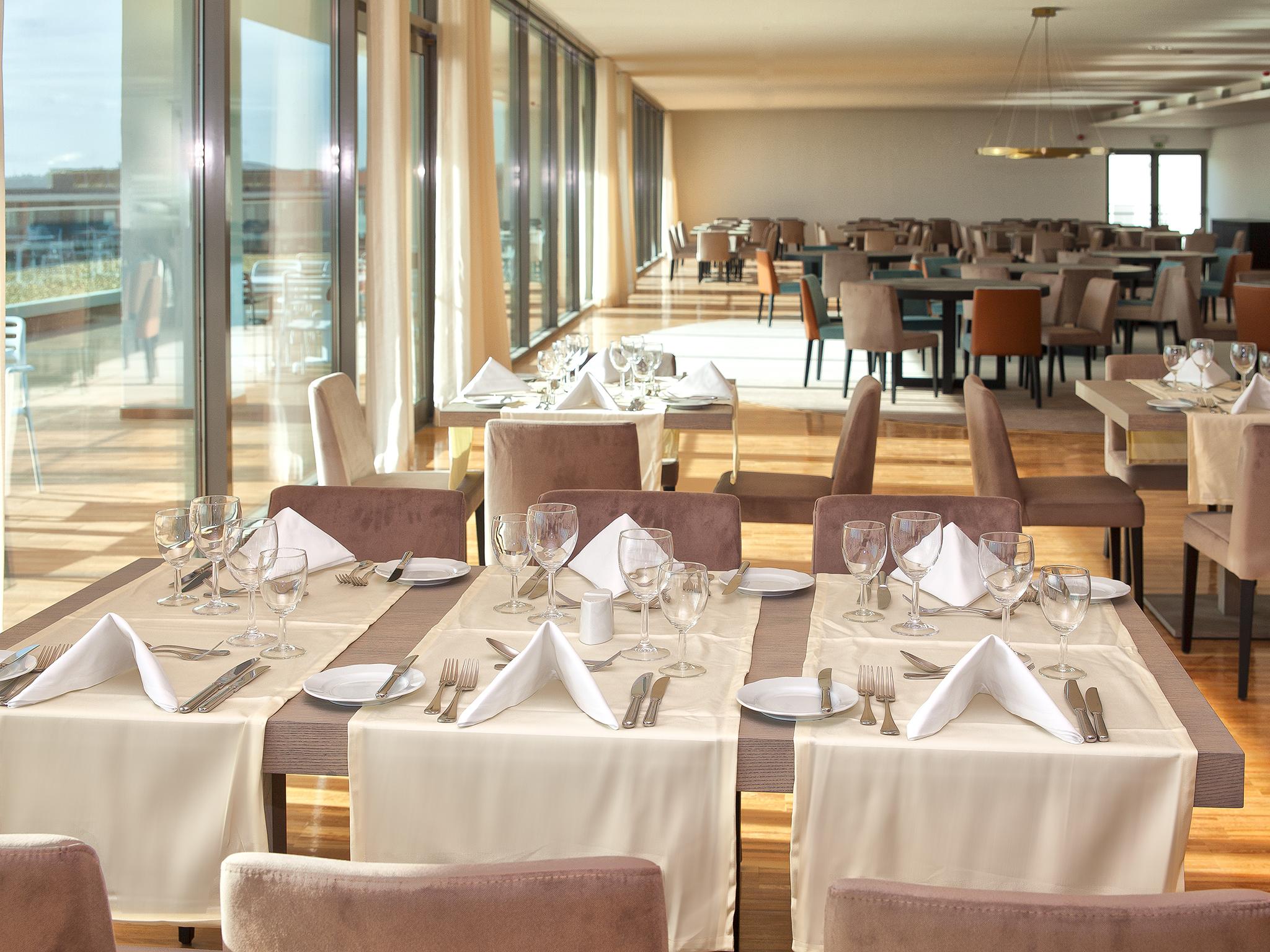 Algarve Race Resort - Hotel Montes de Cima Екстер'єр фото