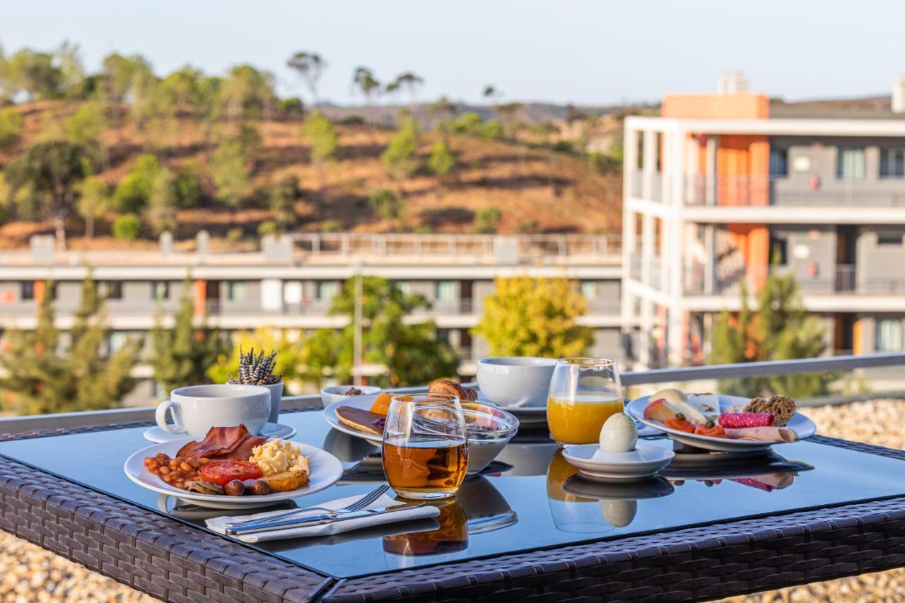 Algarve Race Resort - Hotel Montes de Cima Екстер'єр фото
